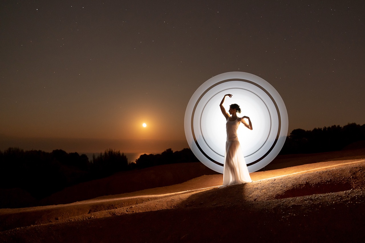 Light-painting and long exposure photography by Andrea Riezzo (2020) - light painting betti 2821 2