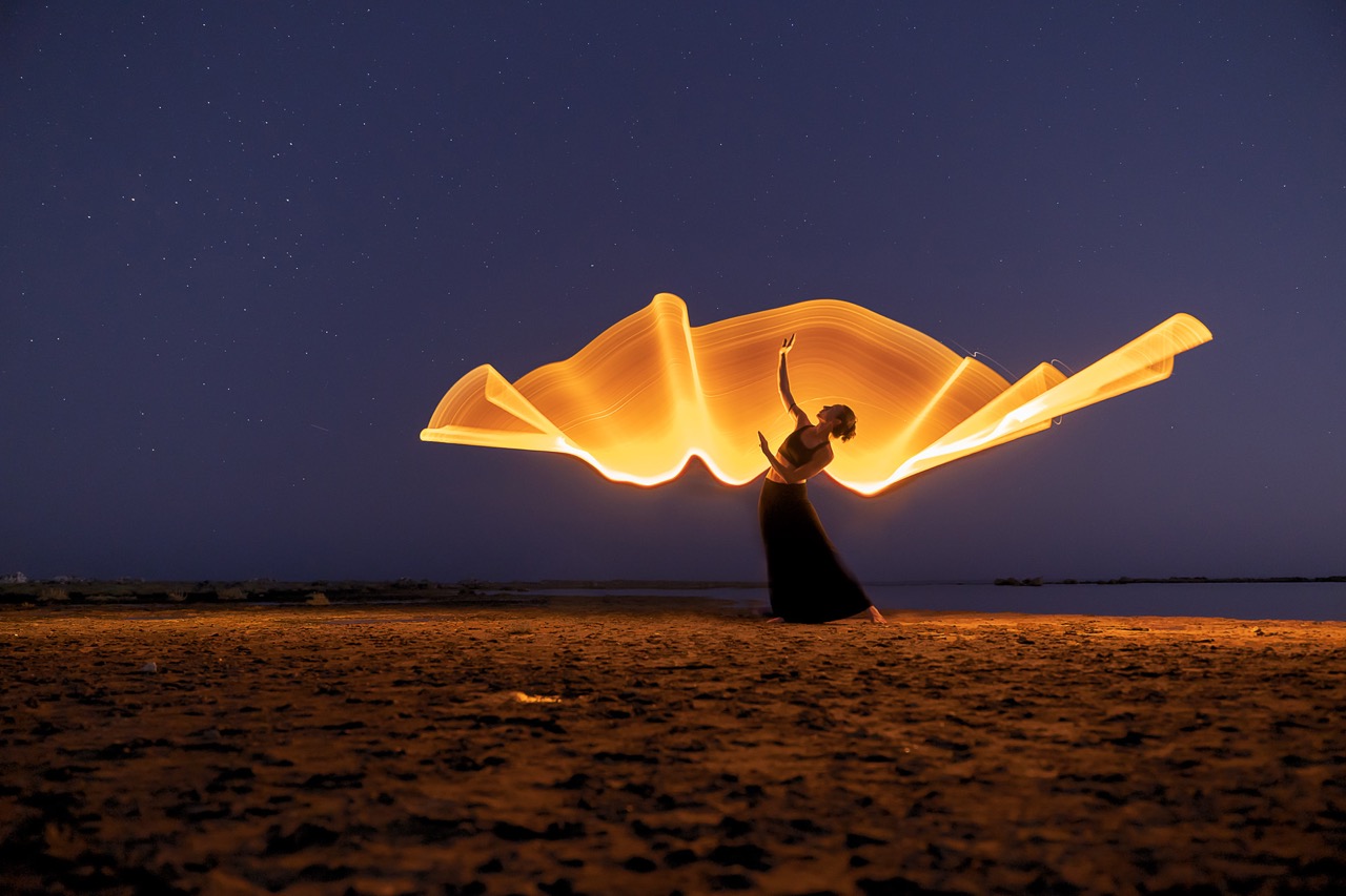 Light-painting and long exposure photography by Andrea Riezzo (2020) - light painting betti 3699