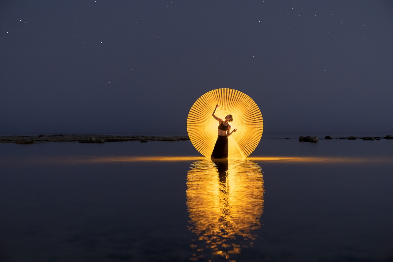 Light-painting and long exposure photography by Andrea Riezzo (2020) - light painting betti 3723