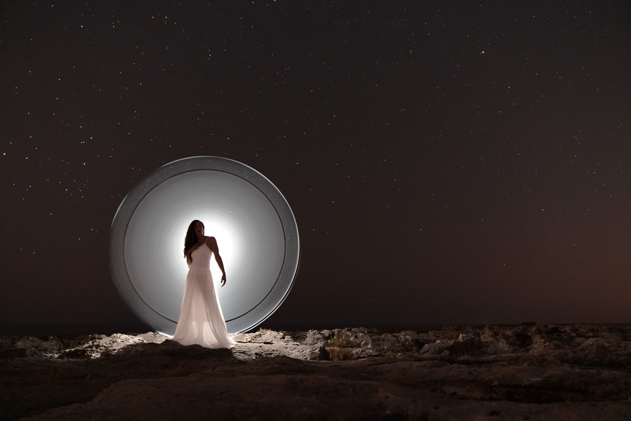 Light-painting and long exposure photography by Andrea Riezzo (2020) - light painting clarissa 3629