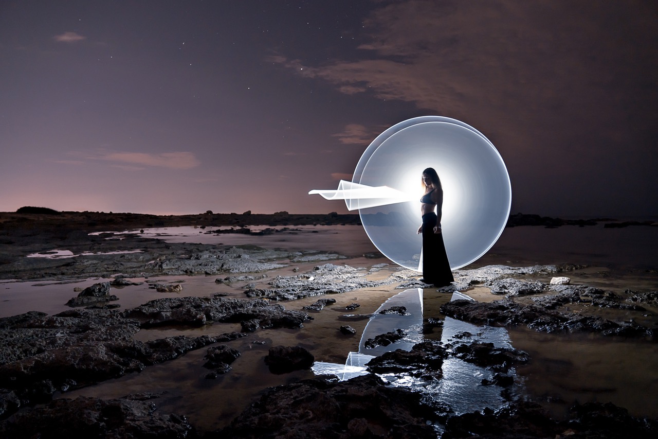Light-painting and long exposure photography by Andrea Riezzo (2020) - light painting cristina 3103