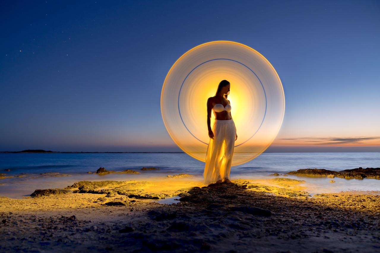 Light-painting and long exposure photography by Andrea Riezzo (2020) - light painting ilenia 4375