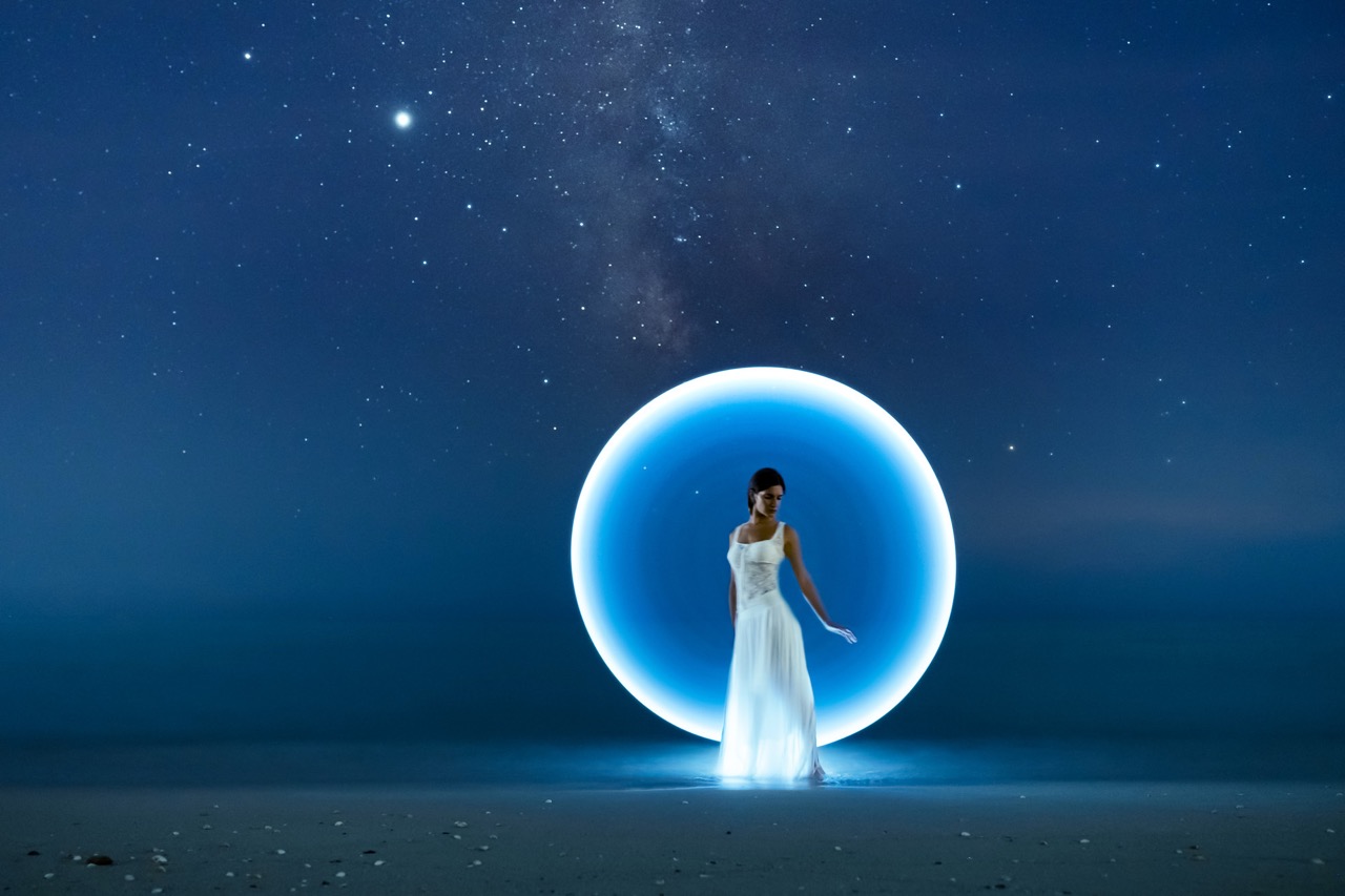 Light-painting and long exposure photography by Andrea Riezzo (2020) - light painting sublument 4587