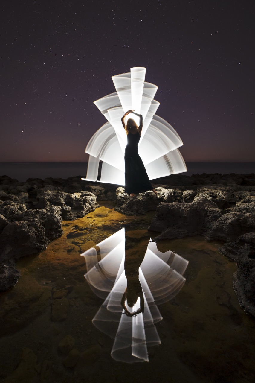 Light-painting and long exposure photography by Andrea Riezzo (2020) - light painting sublument 7004